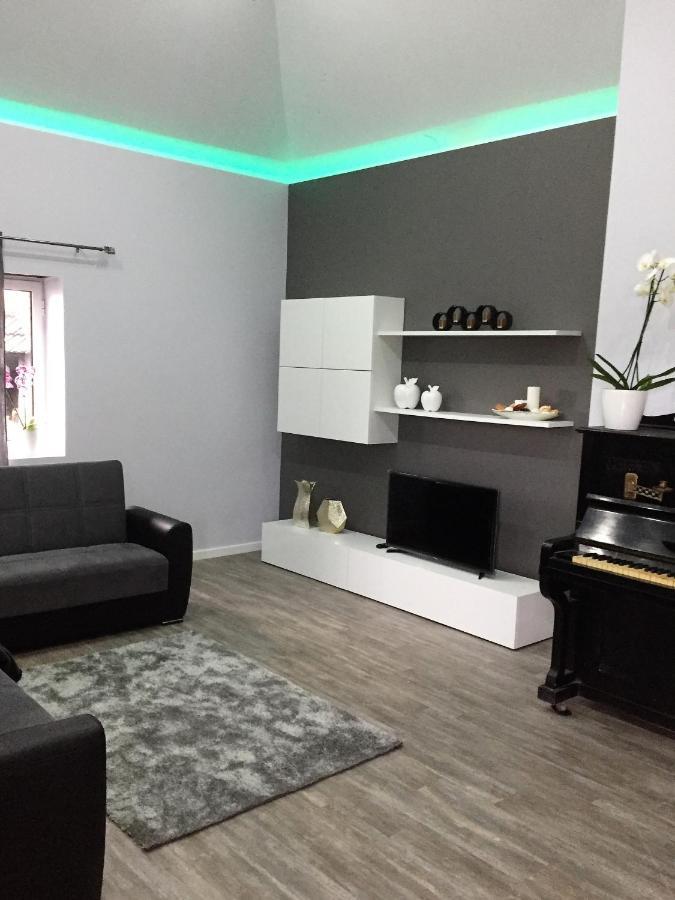 Cottage Quinze, Contemporary Designed Cottage With Swimming Pool Ponta Delgada  Exterior photo